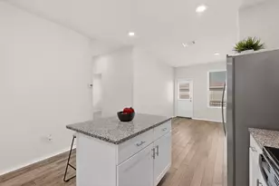 429 Stone Water Ln, Jarrell, TX 76588 - Photo 11