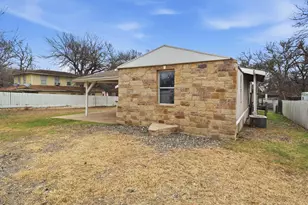 139 Stony Mont Dr, Del Valle, TX 78617 - Photo 3
