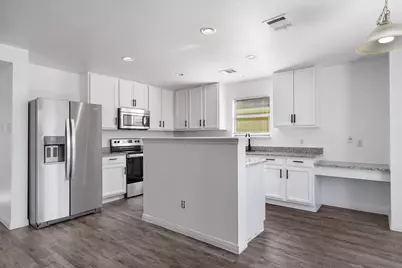 5608 Sunday Silence Drive, Del Valle, TX 78617 - Photo 15