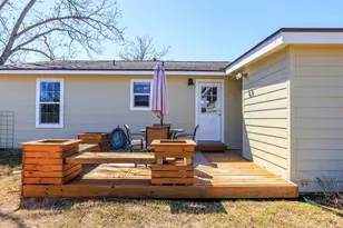 204 Morning Glory Dr, Fredericksburg, TX 78624 - Photo 17