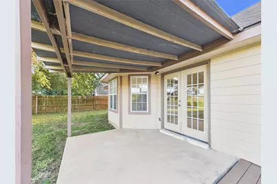 1125 Iris Crescent Drive, Floresville, TX 78114 - Photo 31