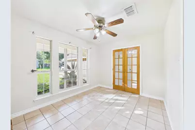 1125 Iris Crescent Drive, Floresville, TX 78114 - Photo 11