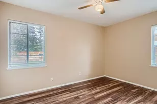 1110 Southwood Rd, Austin, TX 78704 - Photo 9