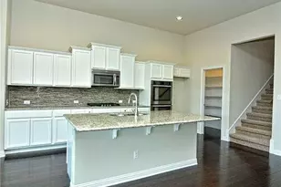 916 Purple Moor Pass, Leander, TX 78641 - Photo 5