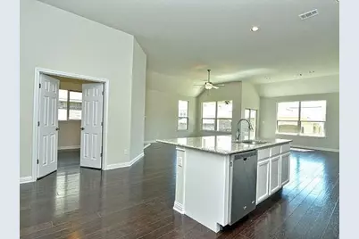 916 Purple Moor Pass, Leander, TX 78641 - Photo 7