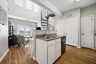 2502 Leon St, Austin, TX 78705 - Photo 3