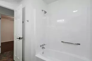 913 Sirocco Dr, Austin, TX 78745 - Photo 17