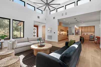 4602 Rue Street, Austin, TX 78731 - Photo 9