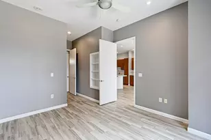 54 Rainey St, Austin, TX 78701 - Photo 19
