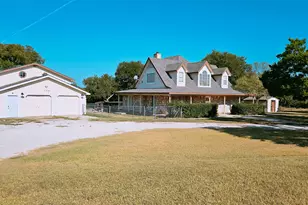 105 Meadow Dr, Georgetown, TX 78633 - Photo 1