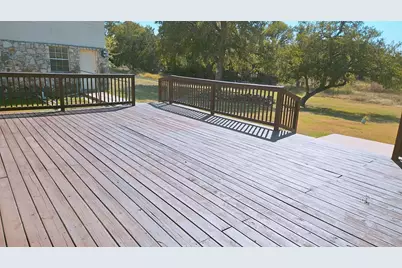 105 Meadow Drive, Georgetown, TX 78633 - Photo 19