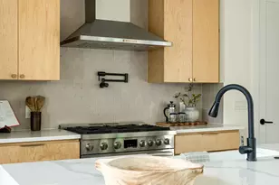 3508 Lyons Rd, Austin, TX 78702 - Photo 7