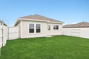 108 Bountiful Ln, Elgin, TX 78621 - Photo 27