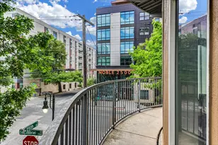 910 W 25th St, Austin, TX 78705 - Photo 15