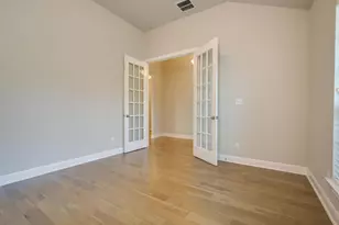 2905 Coral Valley Dr, Leander, TX 78641 - Photo 9