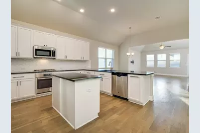 2905 Coral Valley Drive, Leander, TX 78641 - Photo 11