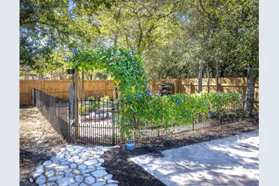 129 Wamel Way, Cedar Creek, TX 78612 - Photo 7