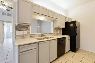 9100 Mountain Ridge Dr, Austin, TX 78759 - Photo 11