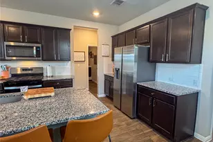 107 Hamilton Pool Ln, Bastrop, TX 78602 - Photo 7