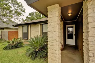 909 Garden Meadow Dr, Georgetown, TX 78628 - Photo 3