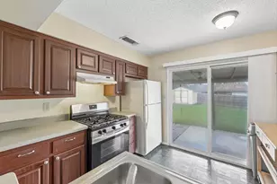 1105 Blue Ridge Dr, Austin, TX 78753 - Photo 7