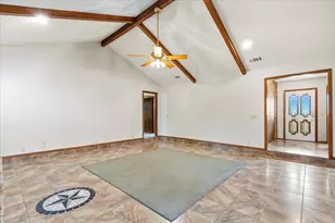 250 Hickory Dr, Elgin, TX 78621 - Photo 7