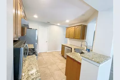 104 Cattail Cove, Hutto, TX 78634 - Photo 11