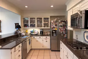 435 Forrest Hill Dr, San Antonio, TX 78209 - Photo 7