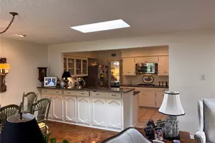 435 Forrest Hill Dr, San Antonio, TX 78209 - Photo 9