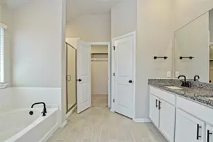 132 Periwinkle Ln, Bastrop, TX 78602 - Photo 17