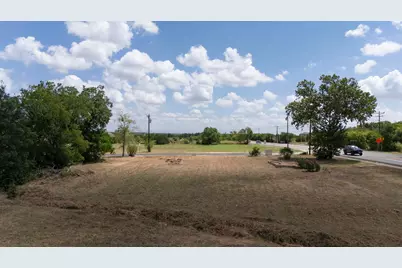 101 E South Street, Leander, TX 78641 - Photo 15