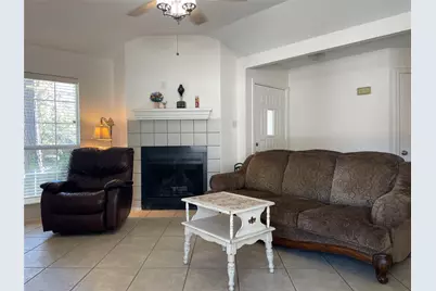 110 N Kanaio Drive #B, Bastrop, TX 78602 - Photo 5