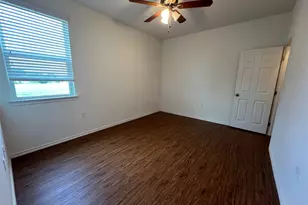 805 Hallie Cove, Lockhart, TX 78644 - Photo 15