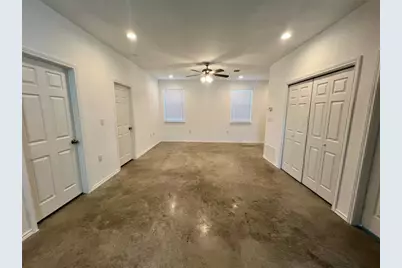 805 Hallie Cove, Lockhart, TX 78644 - Photo 27