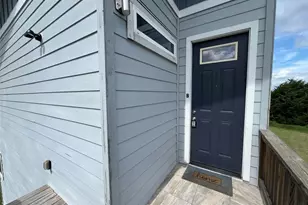 805 Hallie Cove, Lockhart, TX 78644 - Photo 3