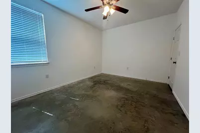 805 Hallie Cove, Lockhart, TX 78644 - Photo 33