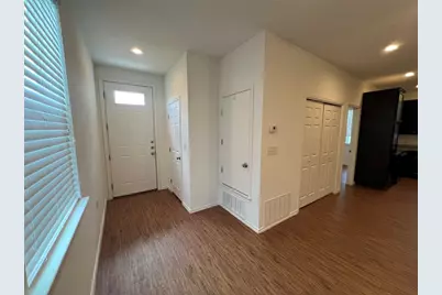 805 Hallie Cove, Lockhart, TX 78644 - Photo 5