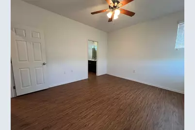 805 Hallie Cove, Lockhart, TX 78644 - Photo 11