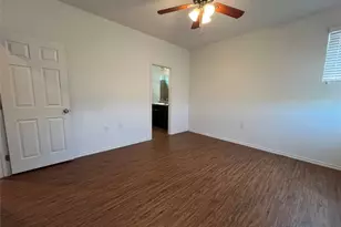 805 Hallie Cove, Lockhart, TX 78644 - Photo 11