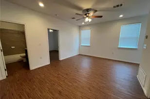 805 Hallie Cove, Lockhart, TX 78644 - Photo 7