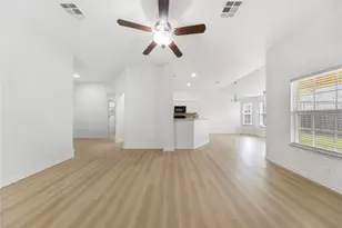 14504 Martial Eagle Dr, Elgin, TX 78621 - Photo 13