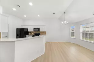 14504 Martial Eagle Dr, Elgin, TX 78621 - Photo 15