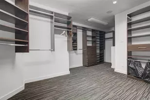40 N Interstate 35 Hwy, Austin, TX 78701 - Photo 25