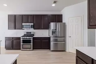 10901 Mint Julep Dr, Austin, TX 78748 - Photo 9