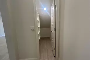 13800 Lyndhurst St, Austin, TX 78717 - Photo 9