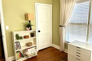 900 W Prairie Lea St, Lockhart, TX 78644 - Photo 7