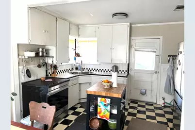 900 W Prairie Lea Street, Lockhart, TX 78644 - Photo 5