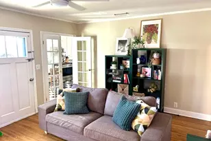 900 W Prairie Lea St, Lockhart, TX 78644 - Photo 3