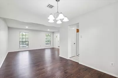 12000 Lincolnshire Drive, Austin, TX 78758 - Photo 15