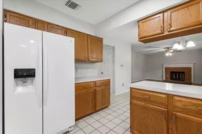 12000 Lincolnshire Drive, Austin, TX 78758 - Photo 13